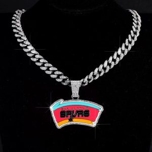 spurs big  necklace