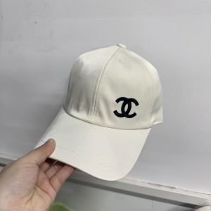 designer hats -79