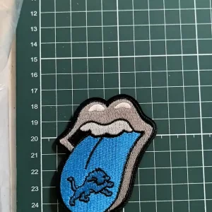 Lions small patches